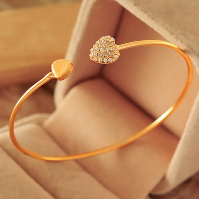 L043 New Fashion LOVE Crystal Double Heart Cuff Bracelet