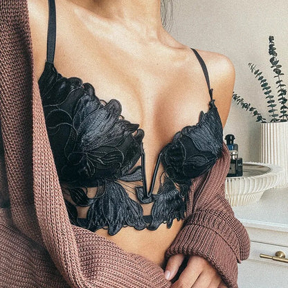 Sexy French Lace Embroidery Brassiere Lingerie Set