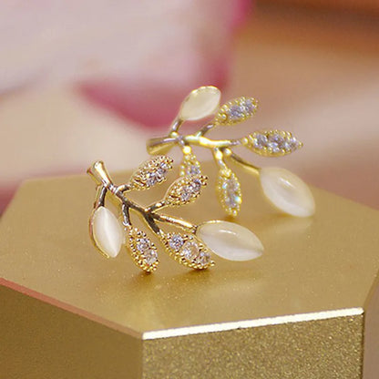 Exquisite Flower Zircon Stud Earrings