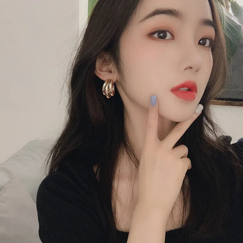 Fashion Korean Metal Elegant Hoop Earring