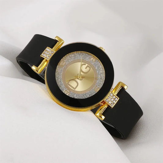 Simple Black White Quartz Watches