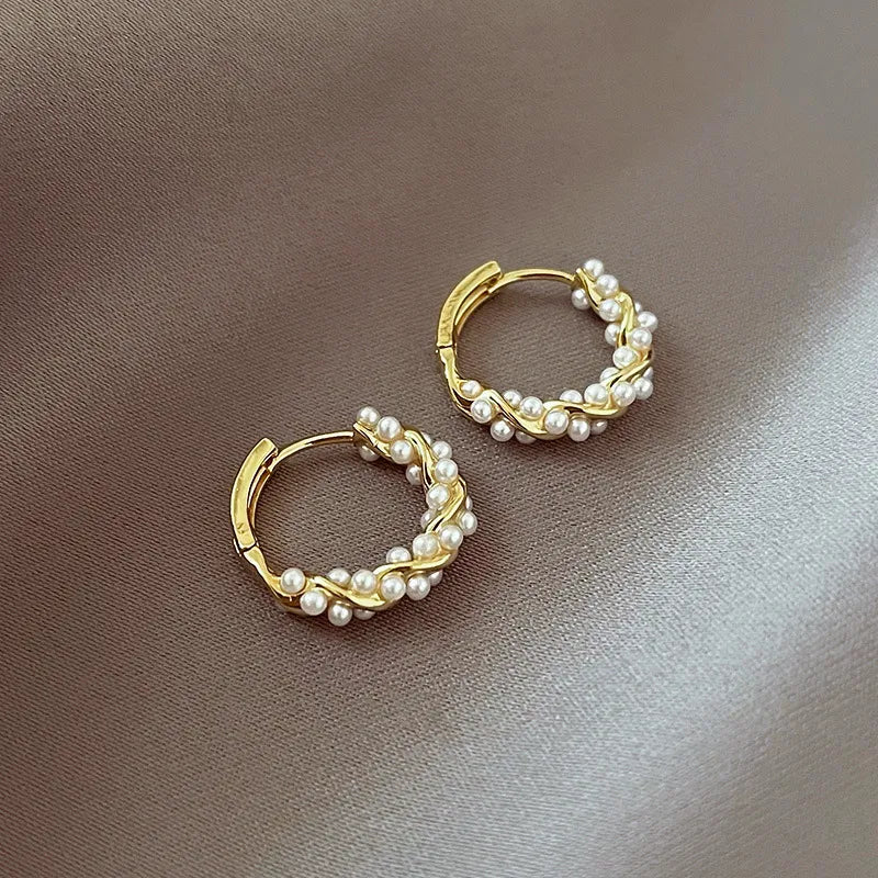 Korean New Simple Temperament Circle Pearl Earrings